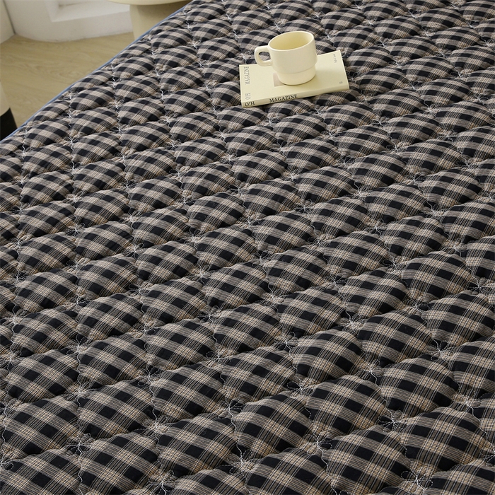 91家纺网 家纺一手货源 找家纺 欧妮家纺 2026新款日式全棉水洗棉色织夹棉床笠-席梦思保护套 日式全棉床笠-重楼黑