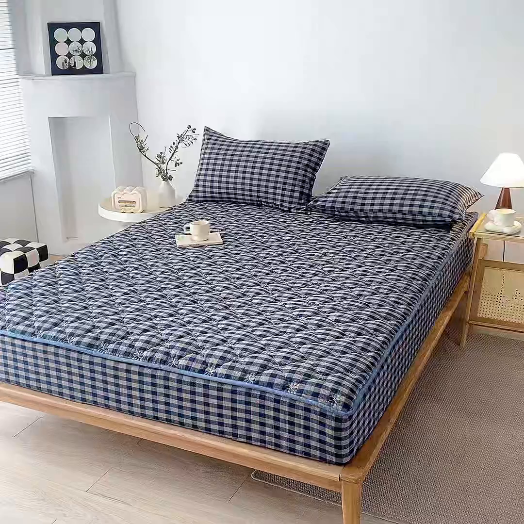 91家纺网 家纺一手货源 找家纺 欧妮家纺 2026新款日式全棉水洗棉色织夹棉床笠-席梦思保护套 日式全棉床笠-重楼蓝