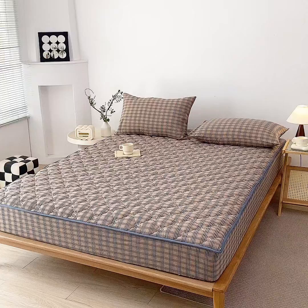 91家纺网 家纺一手货源 找家纺 （总）欧妮家纺 2026新款日式全棉水洗棉色织夹棉床笠-席梦思保护套