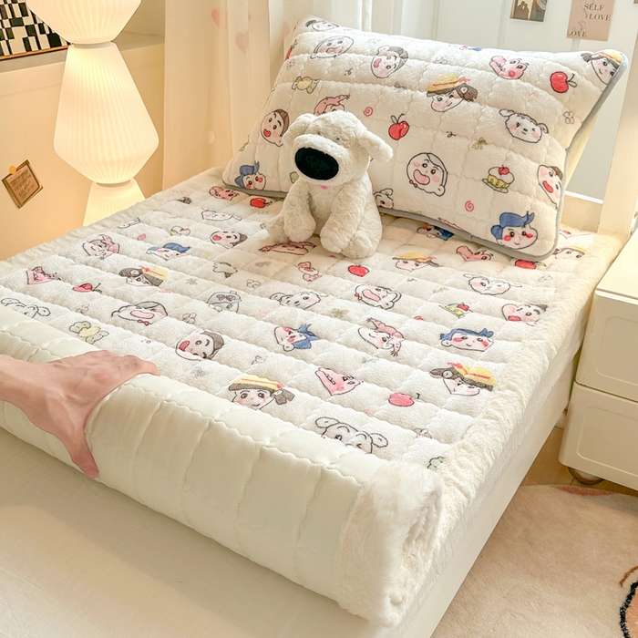 91家纺网 家纺一手货源 找家纺 欧妮家纺 2026新款加厚夹棉牛奶绒枕套 暖绒-小小新