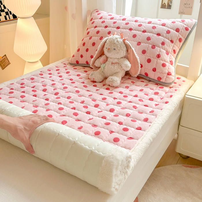 91家纺网 家纺一手货源 找家纺 欧妮家纺 2026新款加厚夹棉牛奶绒枕套 暖绒-粉珍珠