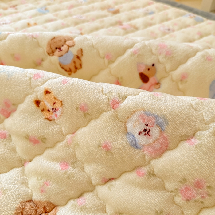 91家纺网 家纺一手货源 找家纺 欧妮家纺 2026新款加厚夹棉牛奶绒枕套 水晶-迷你小狗