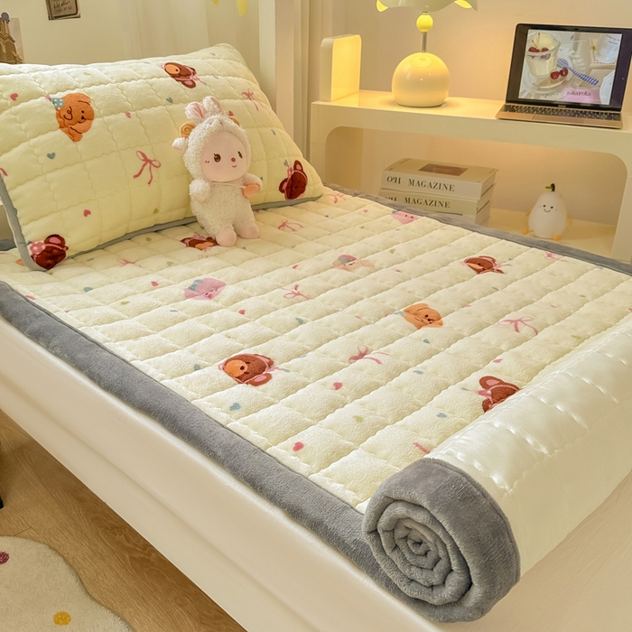 91家纺网 家纺一手货源 找家纺 欧妮家纺 2026新款加厚夹棉牛奶绒枕套 水晶-快乐心情