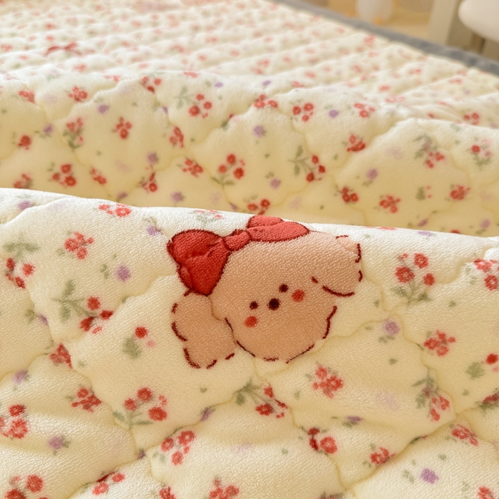 91家纺网 家纺一手货源 找家纺 欧妮家纺 2026新款加厚夹棉牛奶绒枕套 水晶-动物乐园