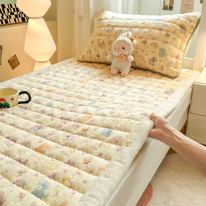 91家纺网 家纺一手货源 找家纺 欧妮家纺 2026新款加厚夹棉牛奶绒枕套 暖绒-卖萌修狗