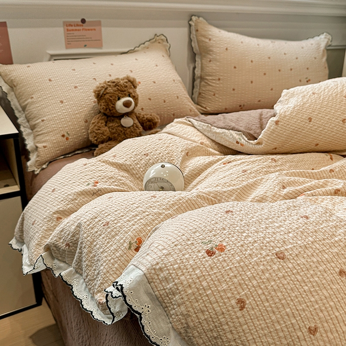 91家纺网 家纺一手货源 找家纺 仟网汇 2026新款法式花边泡芙纱四件套 甜心咖