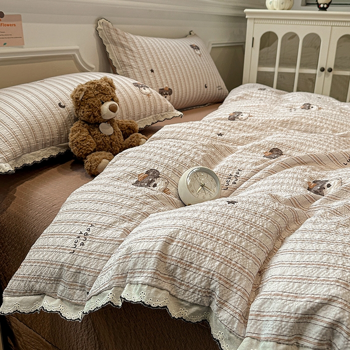 91家纺网 家纺一手货源 找家纺 仟网汇 2026新款法式花边泡芙纱四件套 晚安汪