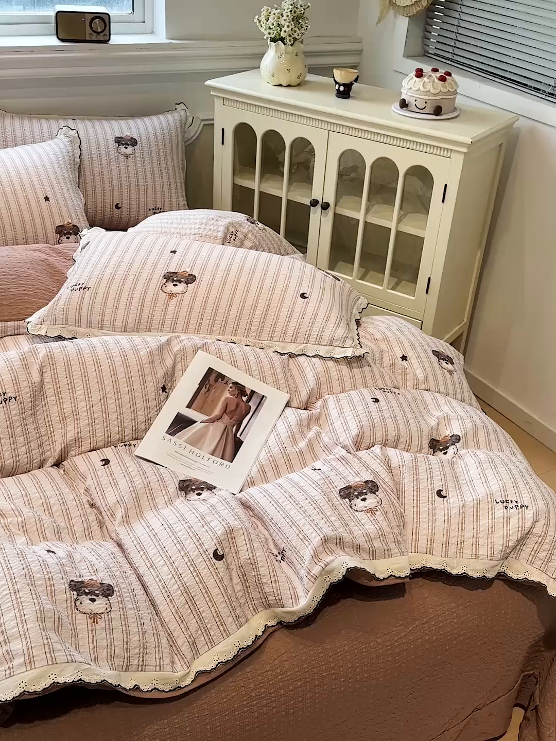 91家纺网 家纺一手货源 找家纺 仟网汇 2026新款法式花边泡芙纱四件套 晚安汪