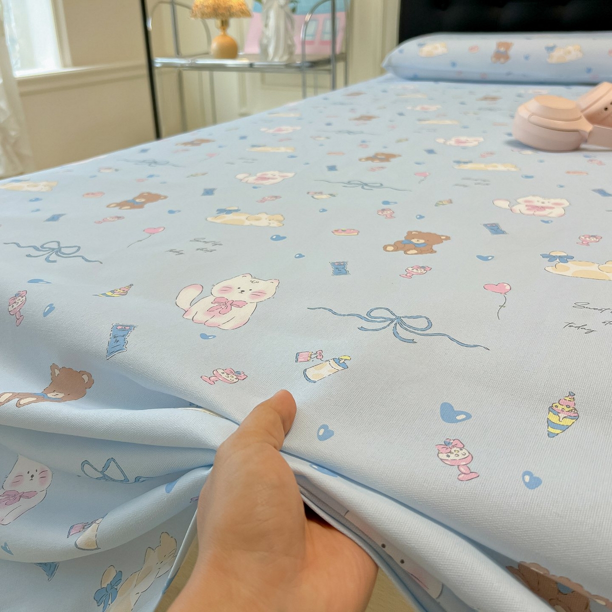 91家纺网 家纺一手货源 找家纺 欧妮家纺 2026新款老粗布床单凉席席子单床单 老粗布-小猫时光蓝