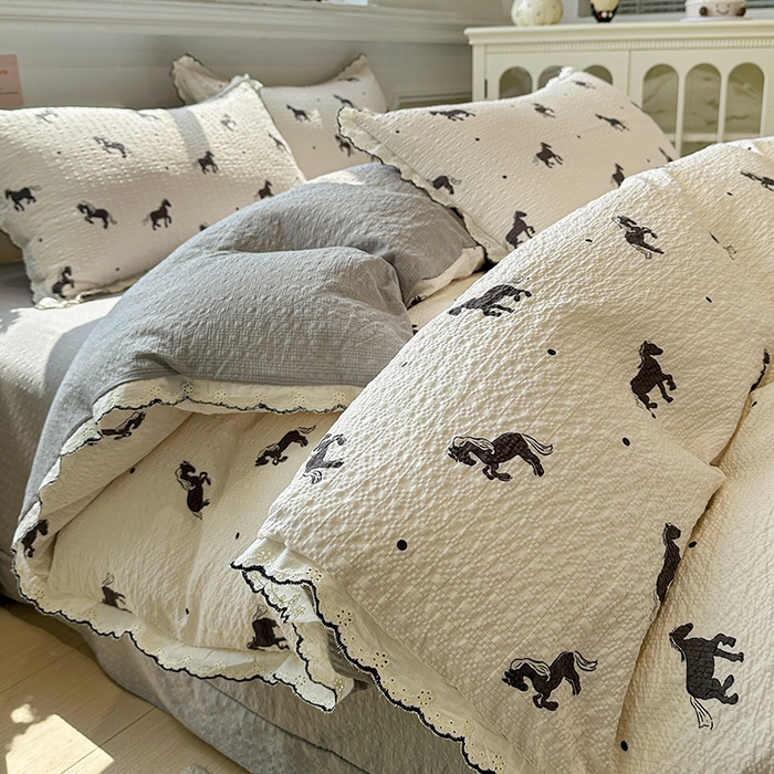 91家纺网 家纺一手货源 找家纺 仟网汇 2026新款法式花边泡芙纱四件套 小黑马