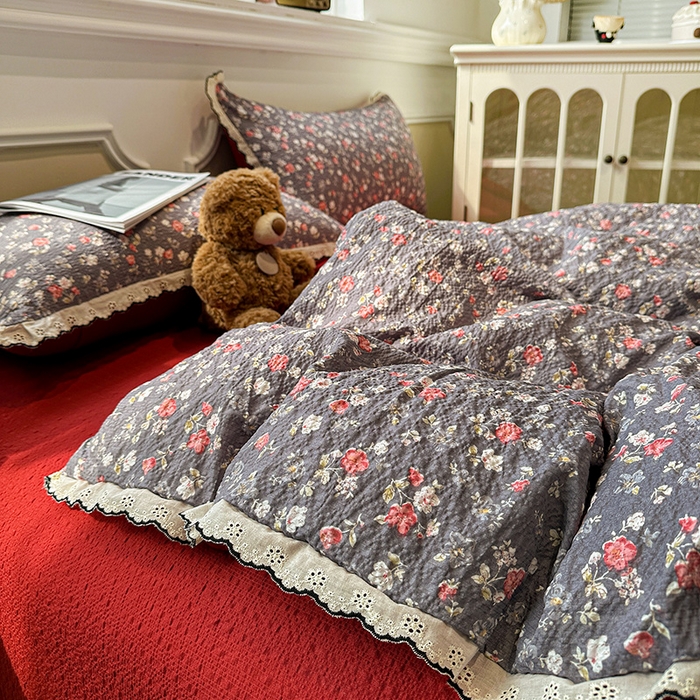 91家纺网 家纺一手货源 找家纺 仟网汇 2026新款法式花边泡芙纱四件套 胭脂花