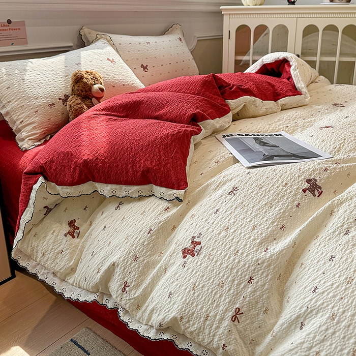 91家纺网 家纺一手货源 找家纺 仟网汇 2026新款法式花边泡芙纱四件套 摇摇木马