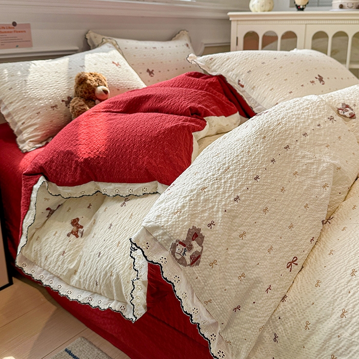 91家纺网 家纺一手货源 找家纺 仟网汇 2026新款法式花边泡芙纱四件套 摇摇木马