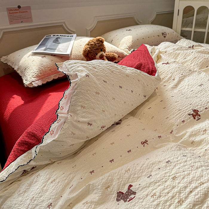 91家纺网 家纺一手货源 找家纺 仟网汇 2026新款法式花边泡芙纱四件套 摇摇木马