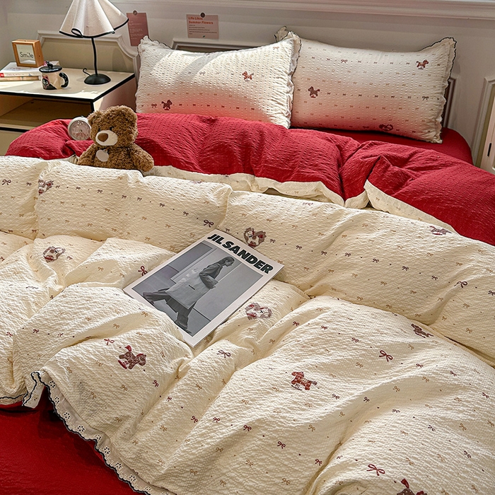 91家纺网 家纺一手货源 找家纺 仟网汇 2026新款法式花边泡芙纱四件套 摇摇木马