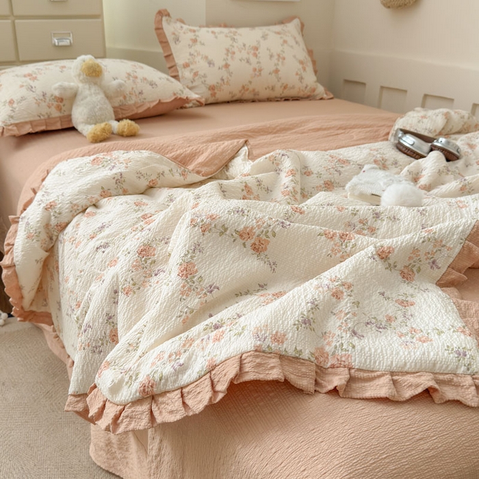 91家纺网 家纺一手货源 找家纺 迪梦姿家纺 2026新款泡芙纱花边款夏被四件套-款式二 春色奶桔