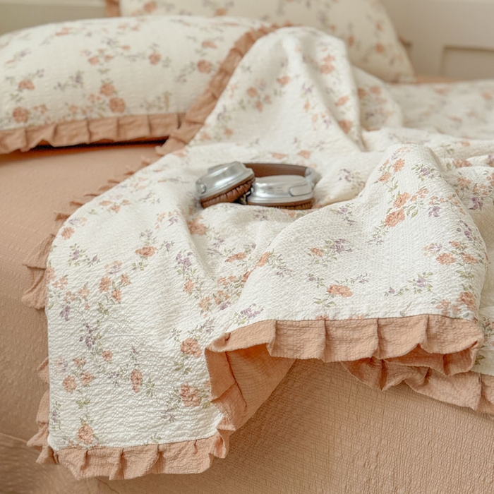 91家纺网 家纺一手货源 找家纺 迪梦姿家纺 2026新款泡芙纱花边款夏被四件套-款式二 春色奶桔