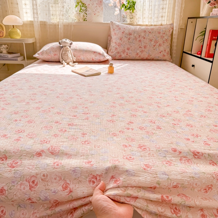 91家纺网 家纺一手货源 找家纺 丝芙妮家居 2026春夏新款皱皱棉双层纱泡芙棉床单 床单单件 花簇
