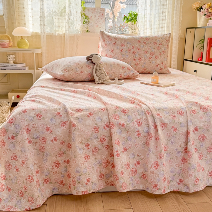 91家纺网 家纺一手货源 找家纺 丝芙妮家居 2026春夏新款皱皱棉双层纱泡芙棉床单 床单单件 花簇