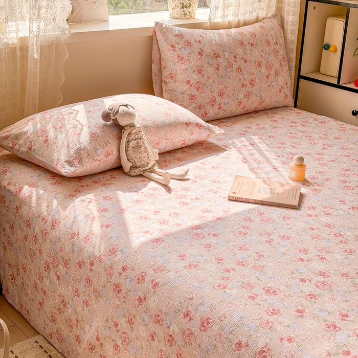 91家纺网 家纺一手货源 找家纺 丝芙妮家居 2026春夏新款皱皱棉双层纱泡芙棉床单 床单单件 花簇