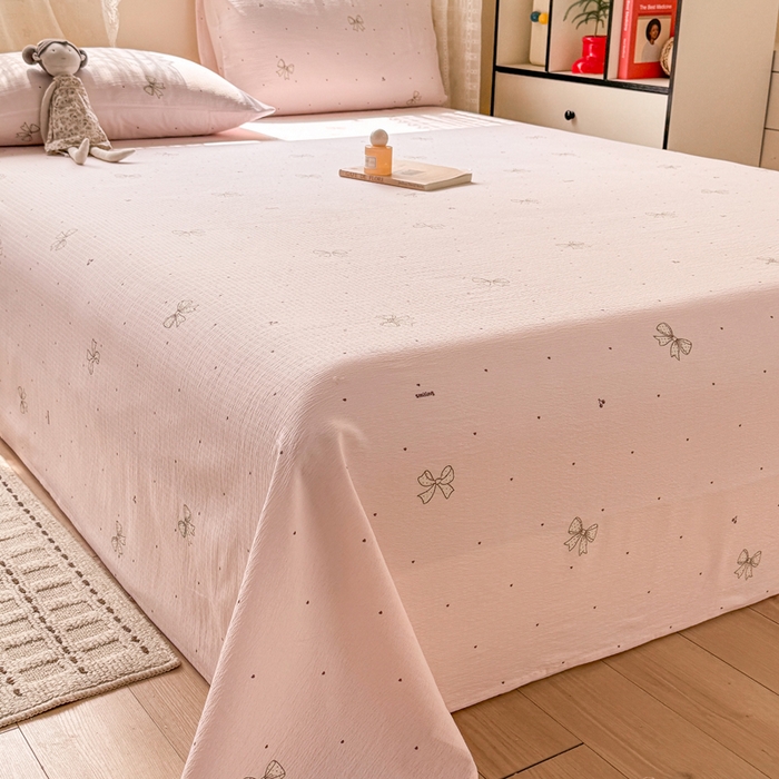 91家纺网 家纺一手货源 找家纺 丝芙妮家居 2026春夏新款皱皱棉双层纱泡芙棉床单 床单单件 云蝶-粉