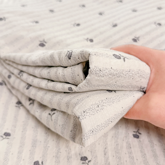 91家纺网 家纺一手货源 找家纺 丝芙妮家居 2026春夏新款皱皱棉双层纱泡芙棉床单 床单单件 知锦