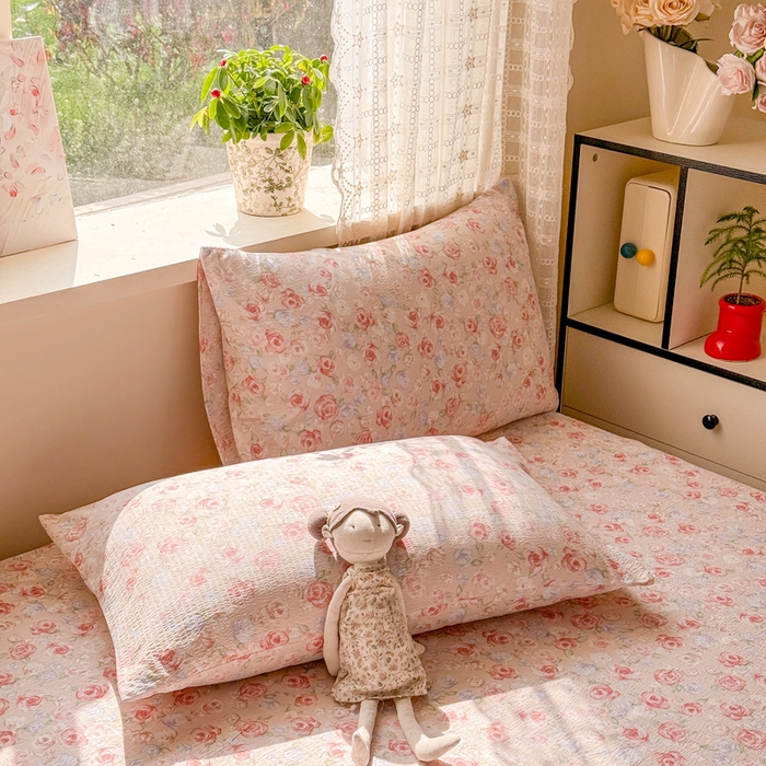 91家纺网 家纺一手货源 找家纺 丝芙妮家居 2026春夏新款皱皱棉双层纱泡芙棉床单 床单单件 花簇