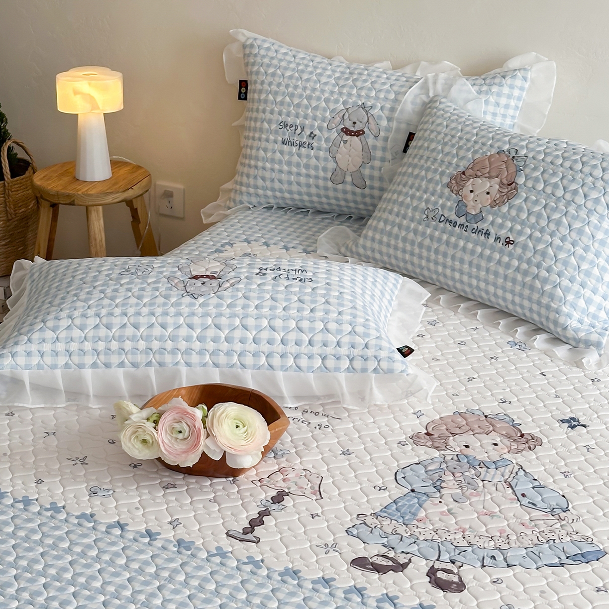 91家纺网 家纺一手货源 找家纺 RYB红黄兰 2026新款ins床裙款大版冰皮凉感水洗乳胶加厚6mm凉席席子三件套 海盐玛奇