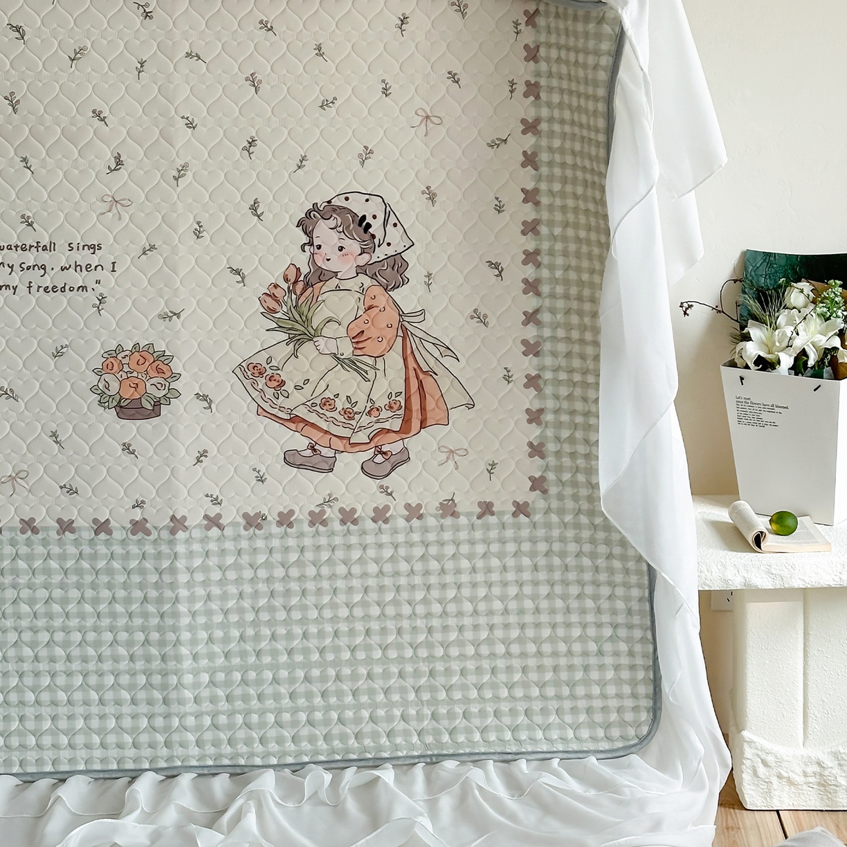 91家纺网 家纺一手货源 找家纺 RYB红黄兰 2026新款ins床裙款大版冰皮凉感水洗乳胶加厚6mm凉席席子三件套 浅草月野