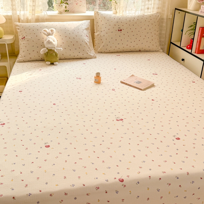 91家纺网 家纺一手货源 找家纺 丝芙妮家居 2026春夏新款皱皱棉双层纱泡芙棉床笠 床笠单件 樱桃