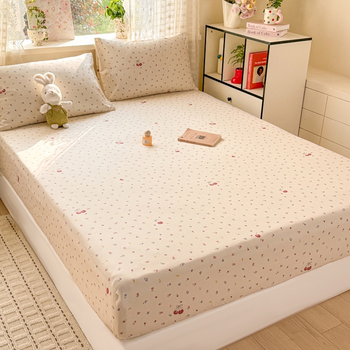 91家纺网 家纺一手货源 找家纺 丝芙妮家居 2026春夏新款皱皱棉双层纱泡芙棉床笠 床笠单件 樱桃