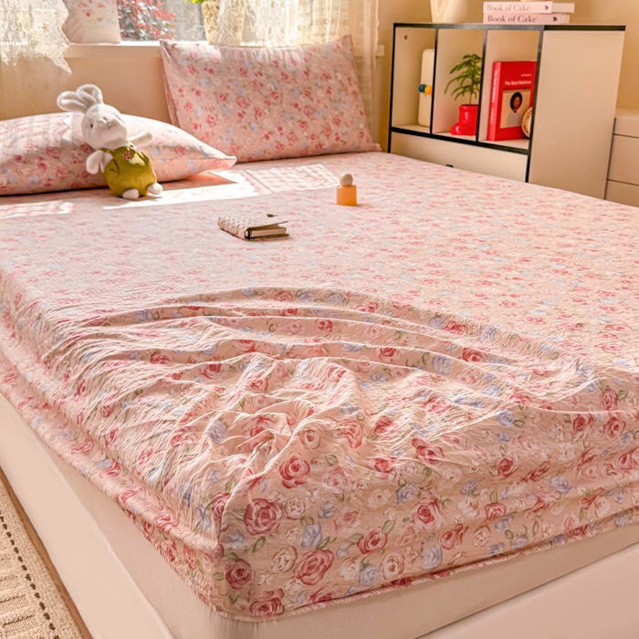 91家纺网 家纺一手货源 找家纺 丝芙妮家居 2026春夏新款皱皱棉双层纱泡芙棉床笠 床笠单件 花簇