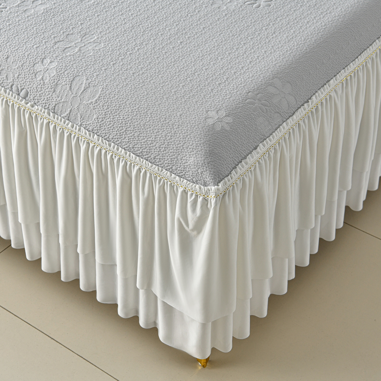 91家纺网 家纺一手货源 找家纺 民新家纺 2026新款3D立体冰豆豆凉席席子床裙三件套 香漫-灰