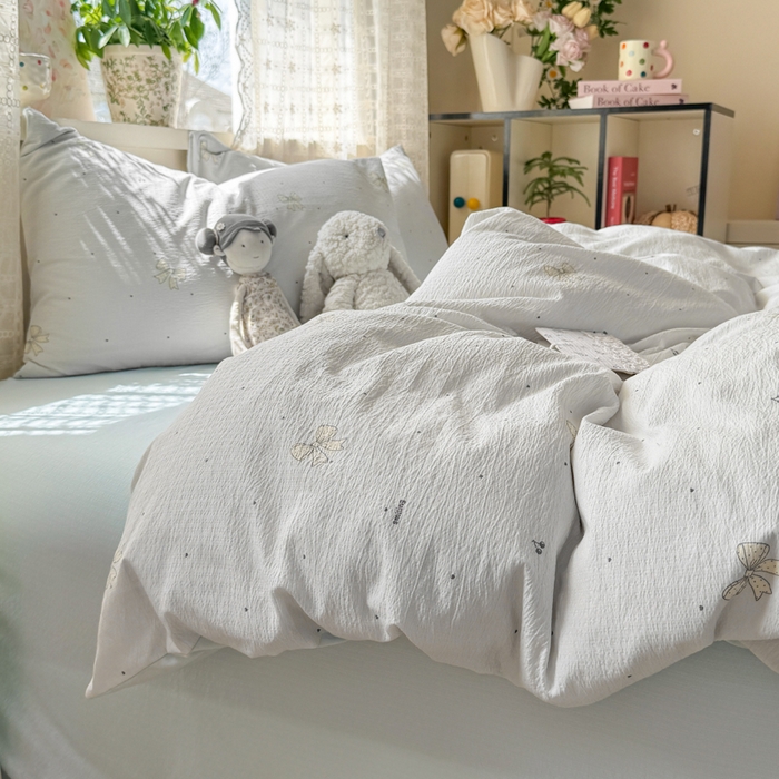 91家纺网 家纺一手货源 找家纺 丝芙妮家居 2026春夏新款皱皱棉双层纱泡芙棉四件套 云蝶-兰