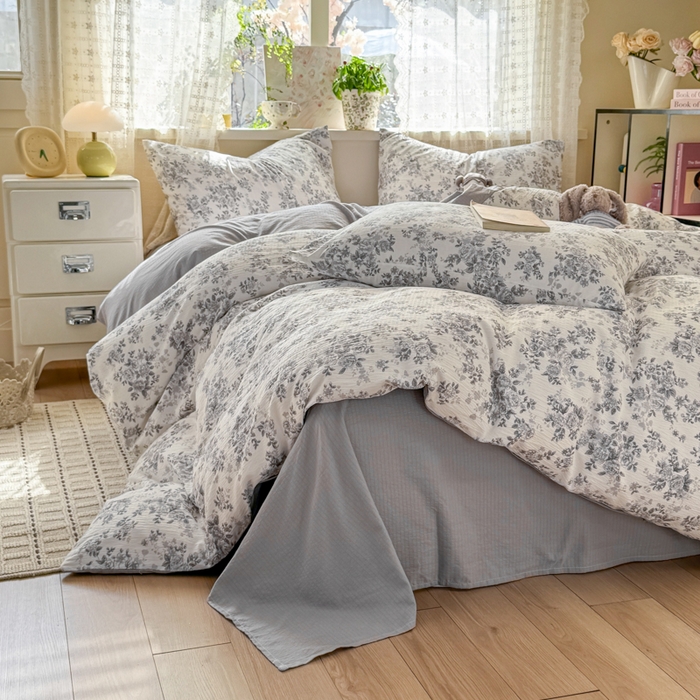 91家纺网 家纺一手货源 找家纺 丝芙妮家居 2026春夏新款皱皱棉双层纱泡芙棉四件套 雅蔓