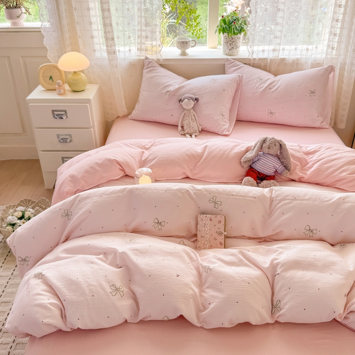 91家纺网 家纺一手货源 找家纺 丝芙妮家居 2026春夏新款皱皱棉双层纱泡芙棉四件套 云蝶-粉