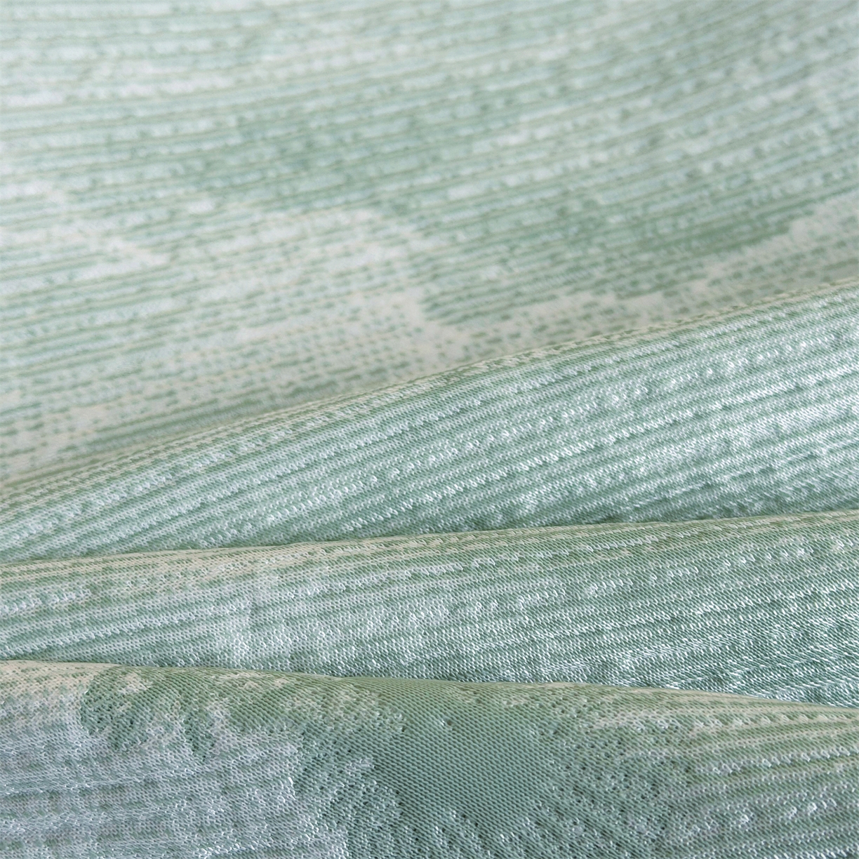 91家纺网 家纺一手货源 找家纺 慕木家纺 2026新款A类乙纶双面提花560克冰豆豆花边床盖款床裙迎客松系列（提供买家秀） 迎客松-绿