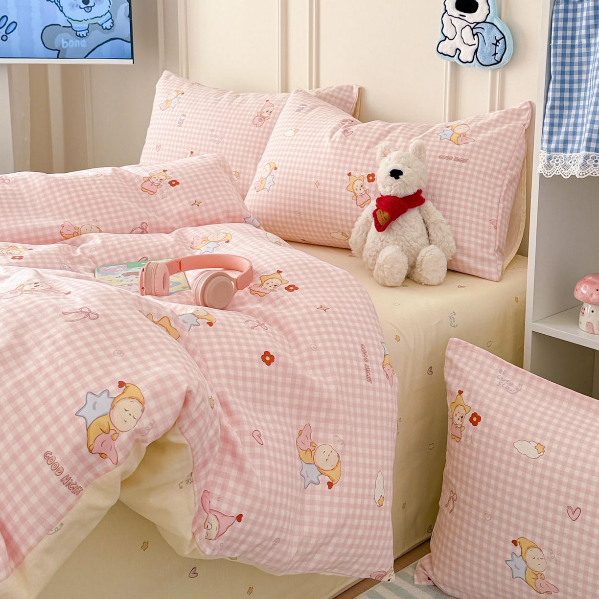 91家纺网 家纺一手货源 找家纺 女子家纺 2026新款全棉纯棉12868卡通印花四件套 粉格甜崽