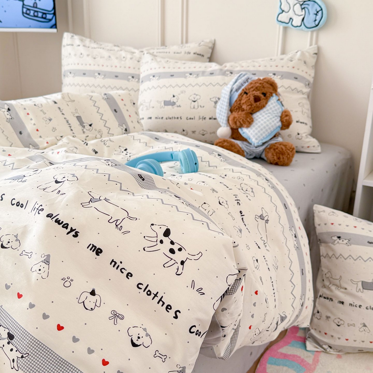 91家纺网 家纺一手货源 找家纺 女子家纺 2026新款全棉纯棉12868卡通印花四件套 手绘汪星人