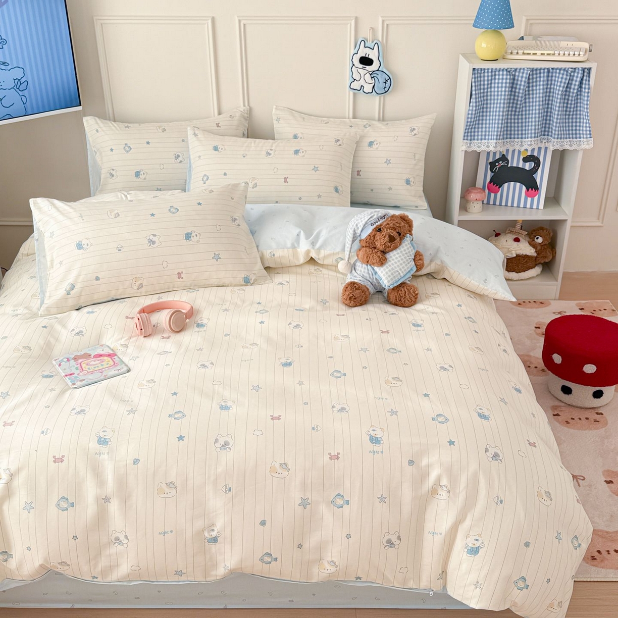 91家纺网 家纺一手货源 找家纺 女子家纺 2026新款全棉纯棉12868卡通印花四件套 线条蓝猫咪