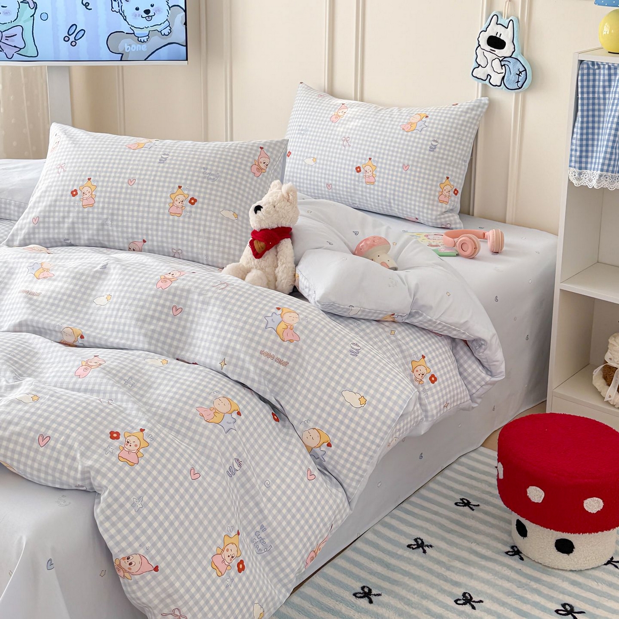 91家纺网 家纺一手货源 找家纺 女子家纺 2026新款全棉纯棉12868卡通印花四件套 蓝格甜崽