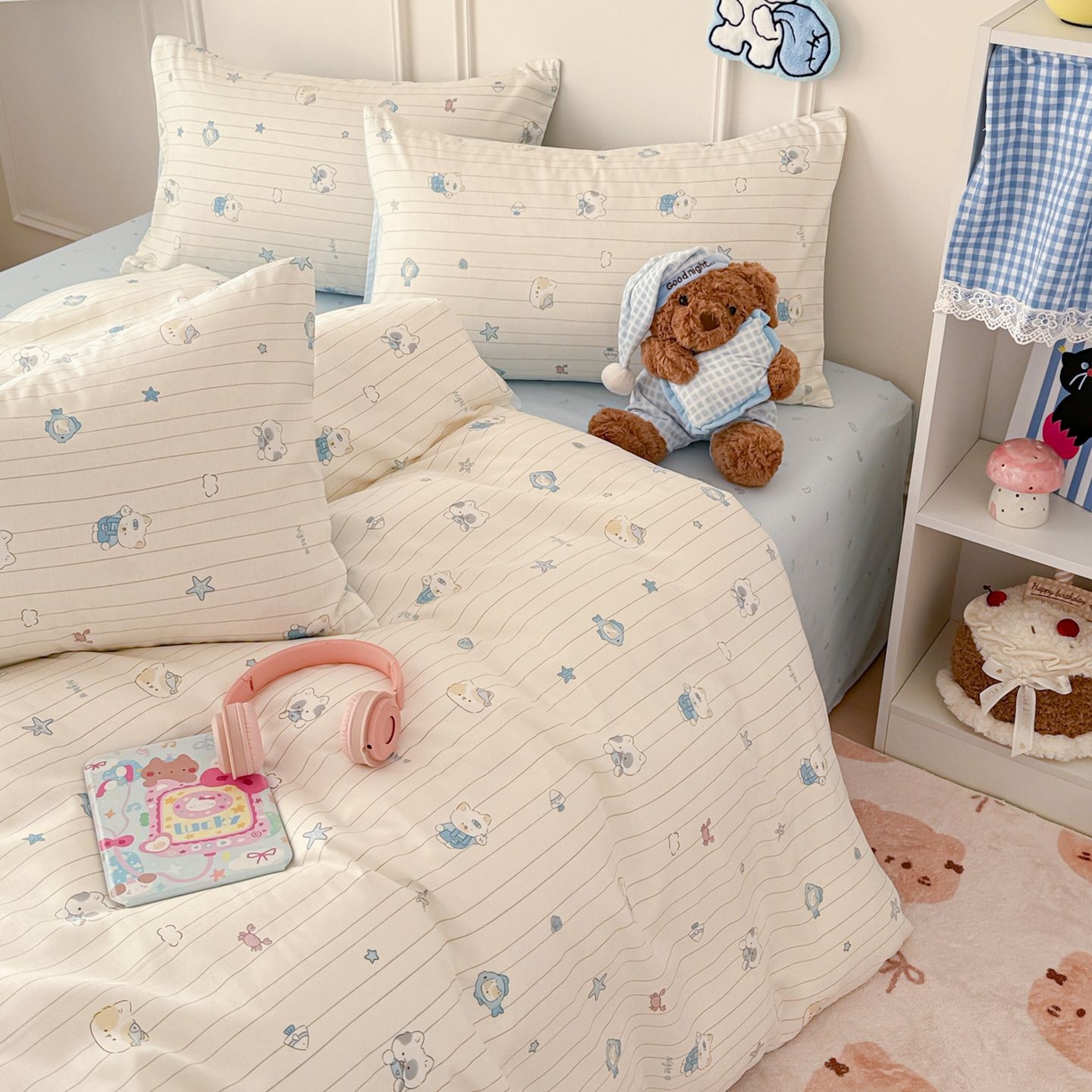 91家纺网 家纺一手货源 找家纺 女子家纺 2026新款全棉纯棉12868卡通印花四件套 线条蓝猫咪