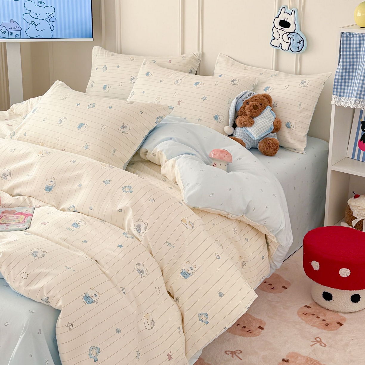 91家纺网 家纺一手货源 找家纺 女子家纺 2026新款全棉纯棉12868卡通印花四件套 线条蓝猫咪