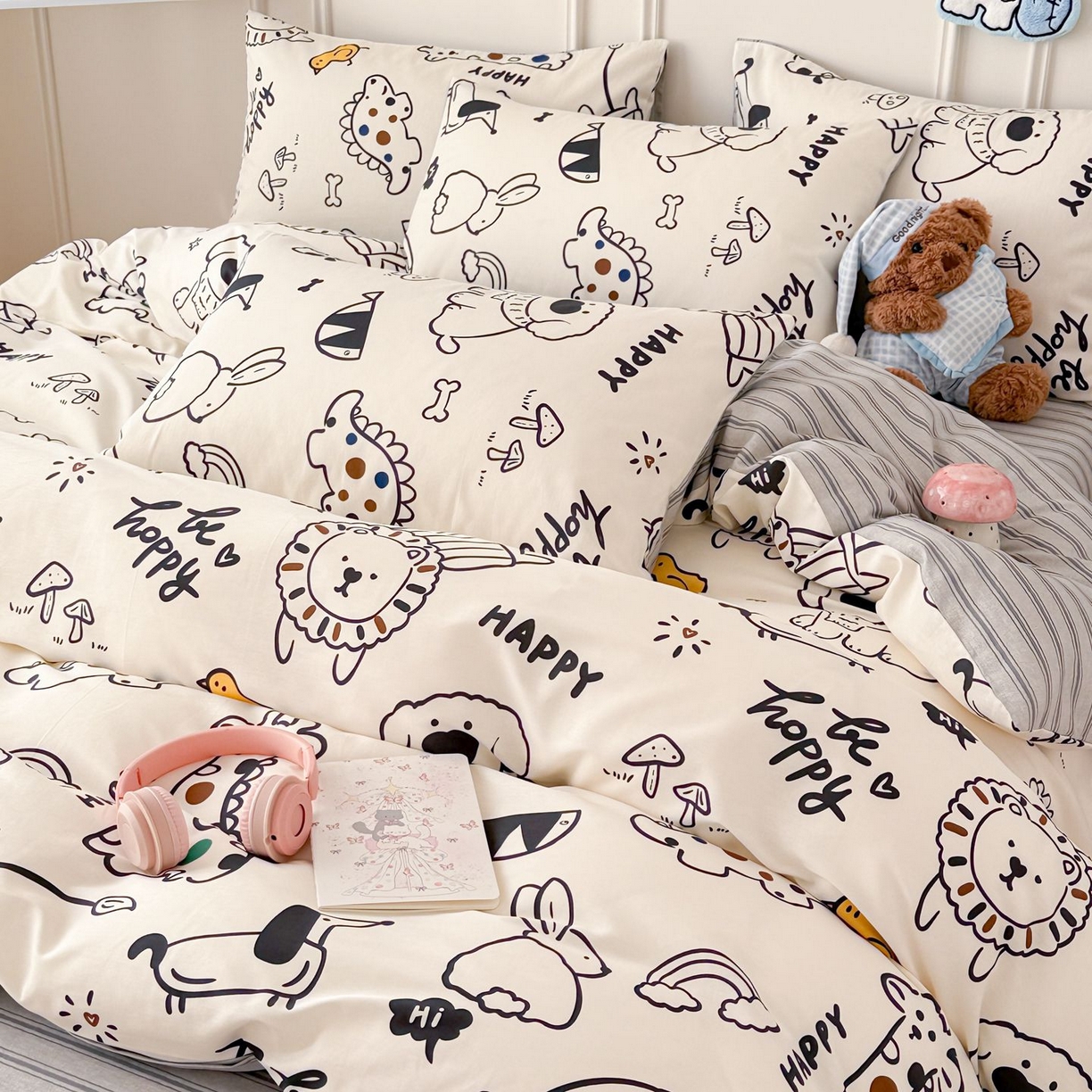 91家纺网 家纺一手货源 找家纺 女子家纺 2026新款全棉纯棉12868卡通印花四件套 黑白动物集