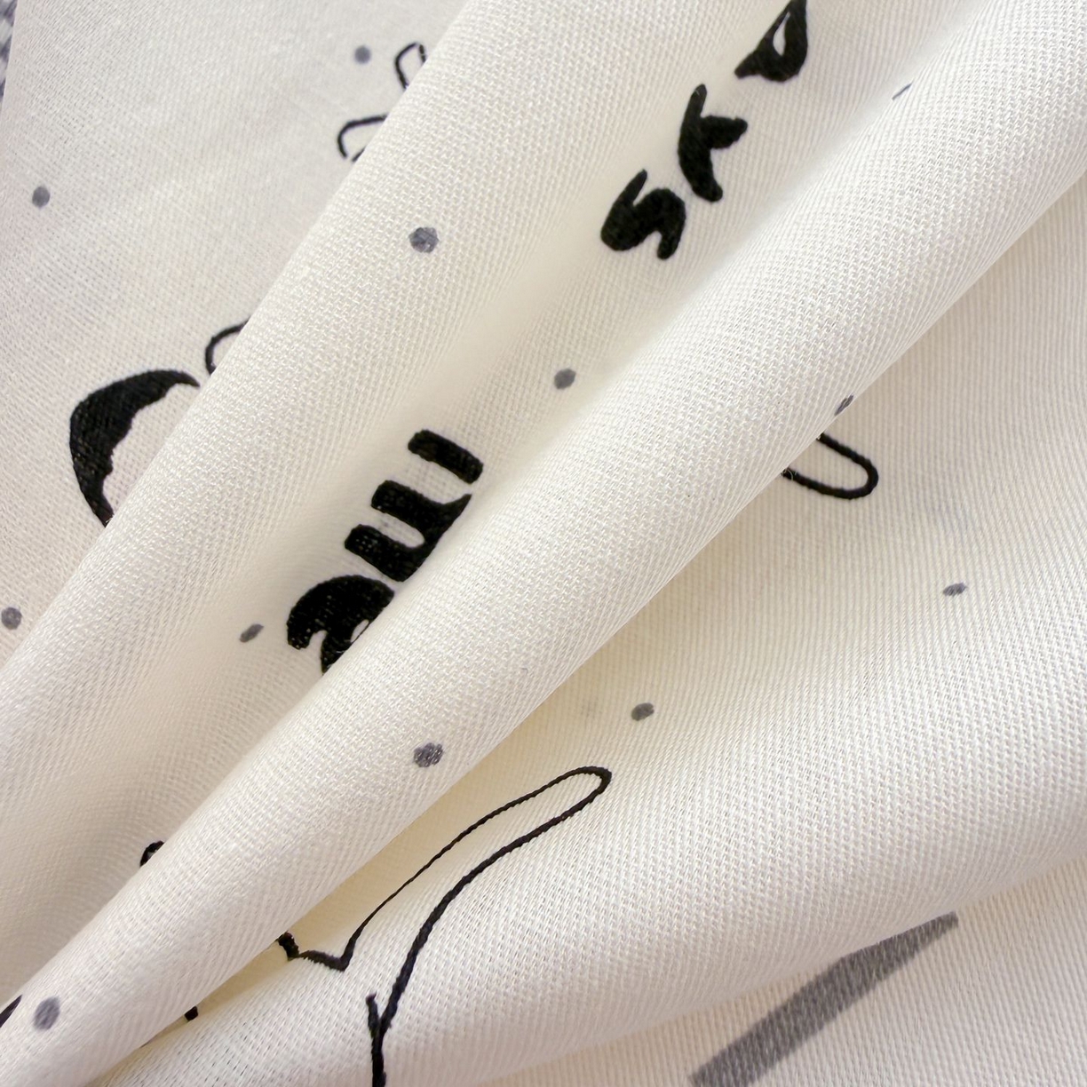 91家纺网 家纺一手货源 找家纺 女子家纺 2026新款全棉纯棉12868卡通印花四件套 手绘汪星人