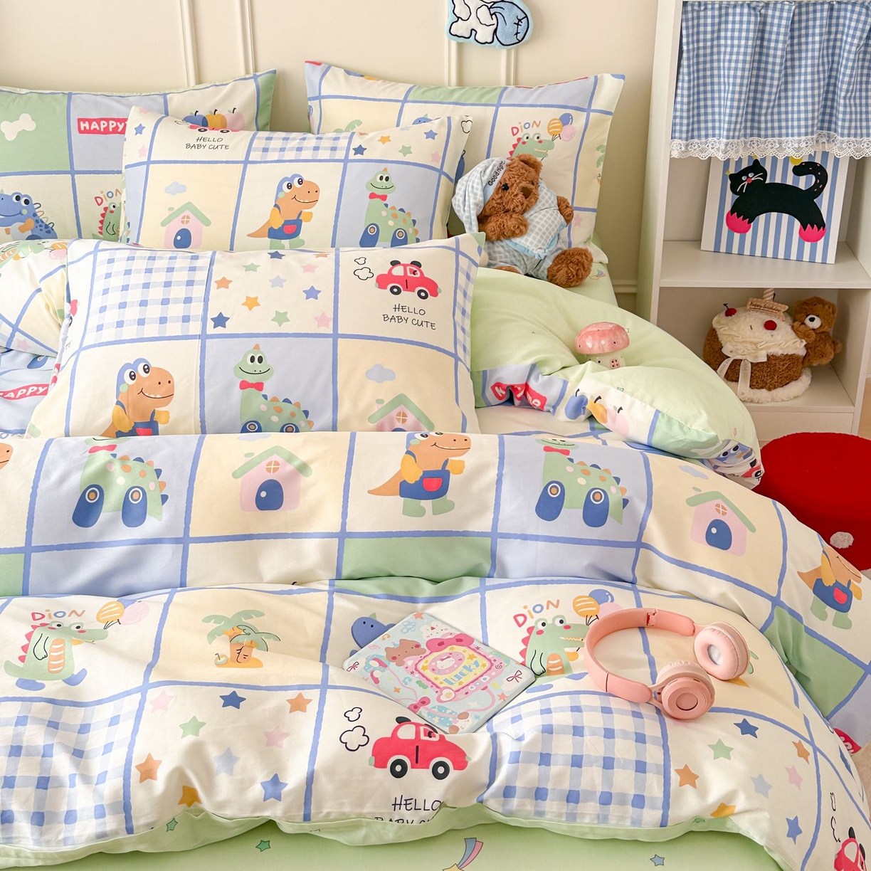 91家纺网 家纺一手货源 找家纺 女子家纺 2026新款全棉纯棉12868卡通印花四件套 元气恐龙格