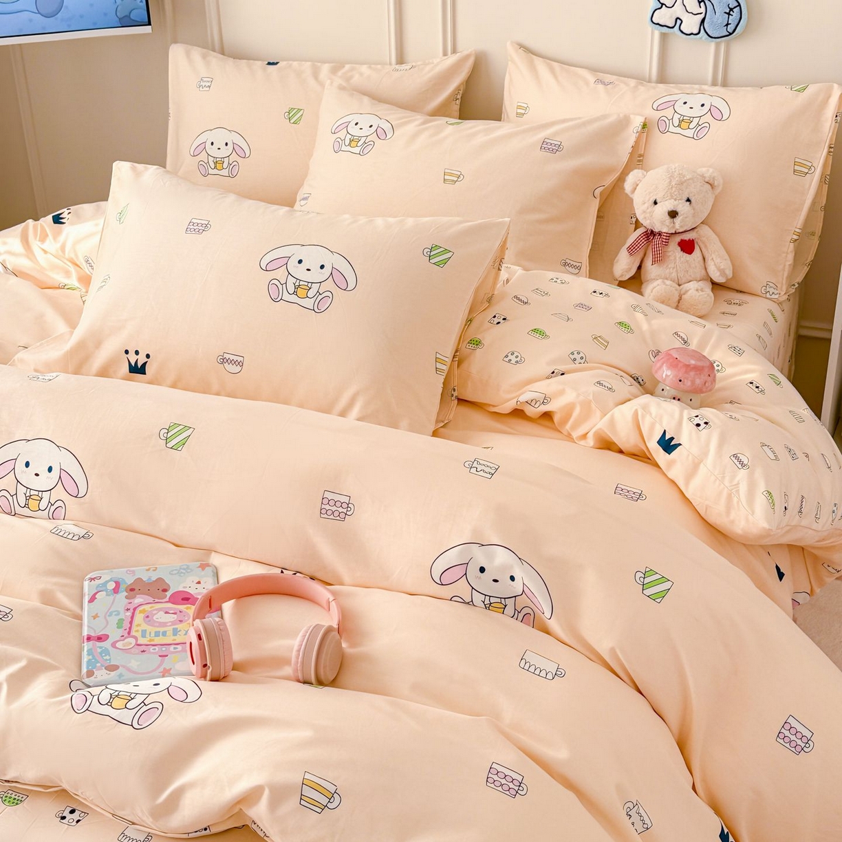 91家纺网 家纺一手货源 找家纺 女子家纺 2026新款全棉纯棉12868卡通印花四件套 大耳朵兔兔