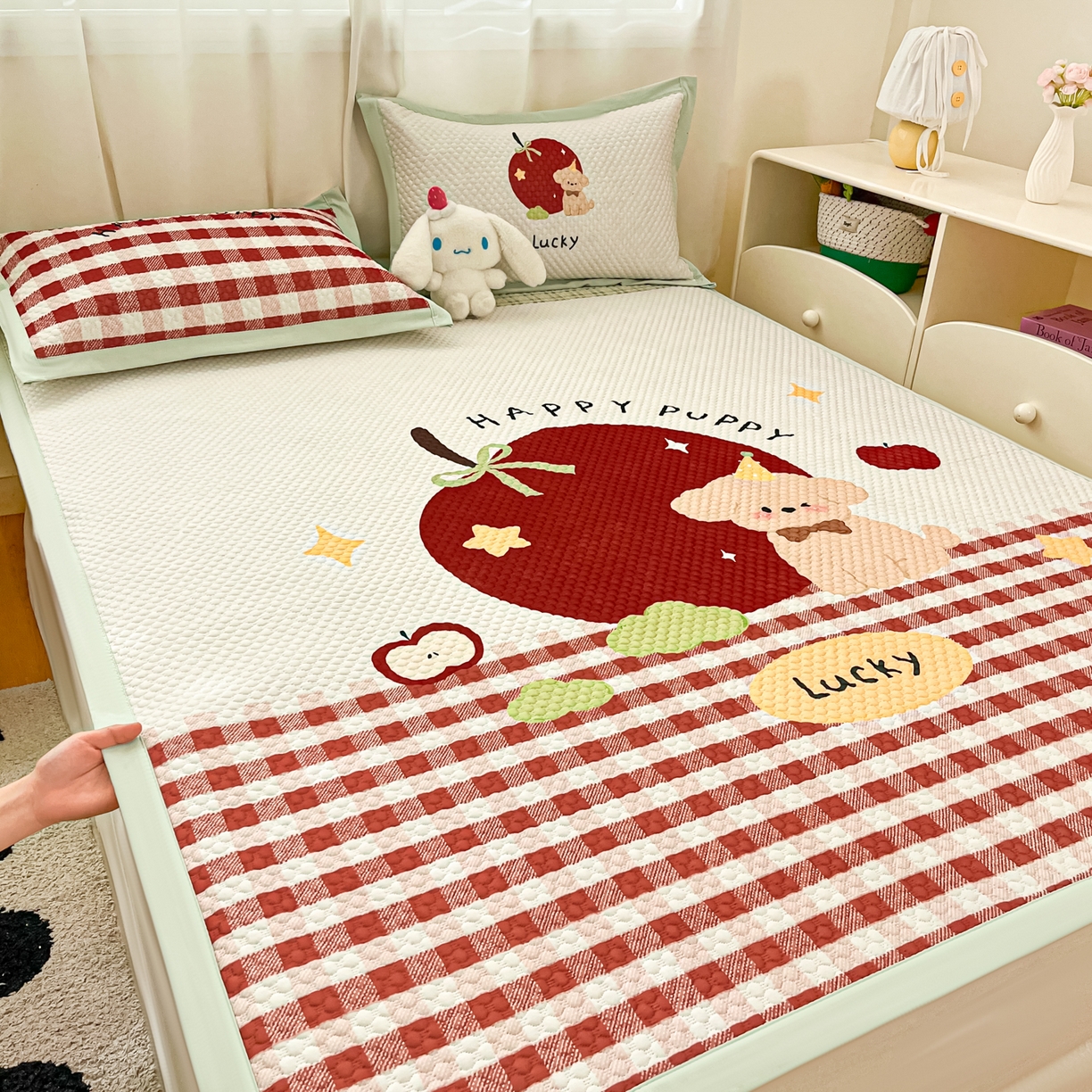 91家纺网 家纺一手货源 找家纺 寐居家纺 2026新款冰豆豆大版系列凉席席子 苹果狗