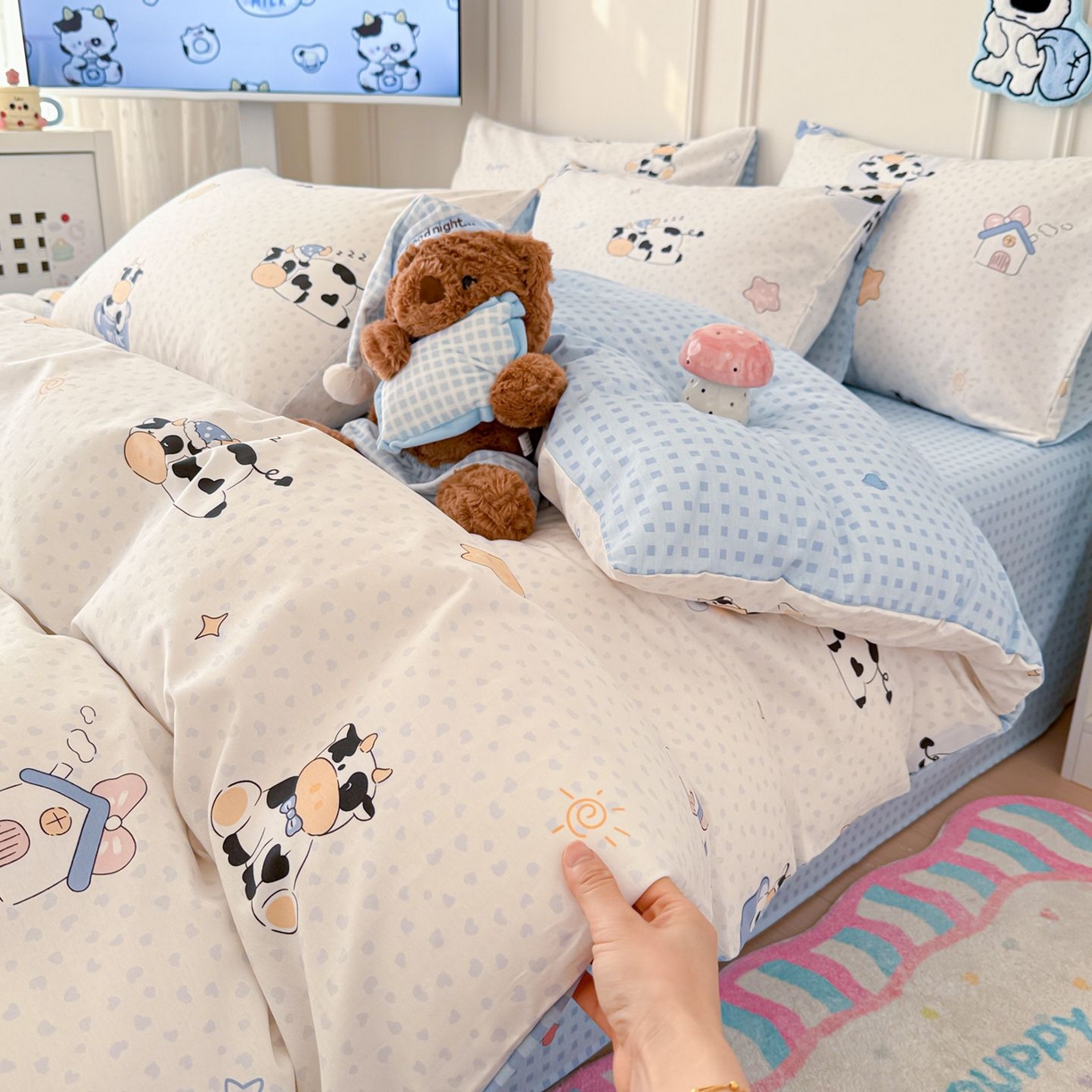 91家纺网 家纺一手货源 找家纺 女子家纺 2026新款全棉纯棉12868卡通印花四件套 奶芙呼呼