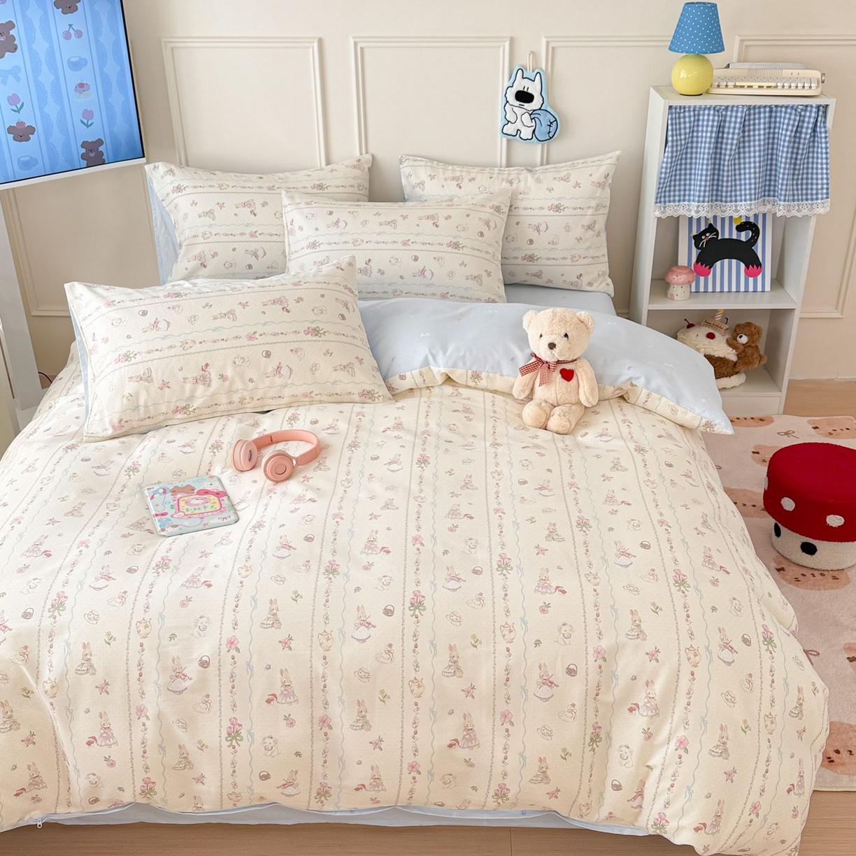 91家纺网 家纺一手货源 找家纺 女子家纺 2026新款全棉纯棉12868卡通印花四件套 兔与花